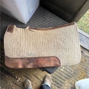 Cream and Brown 5 star Saddle Pad